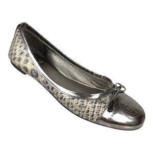 Tory Burch Silver Verbena Cap Logo Snakeskin Leather Round Toe Ballet Flats 6.5